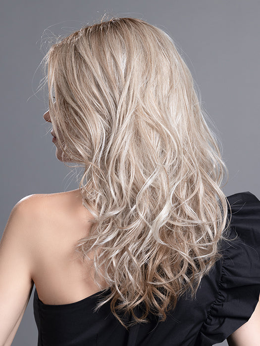 Diva by Ellen Wille in Champagne Rooted