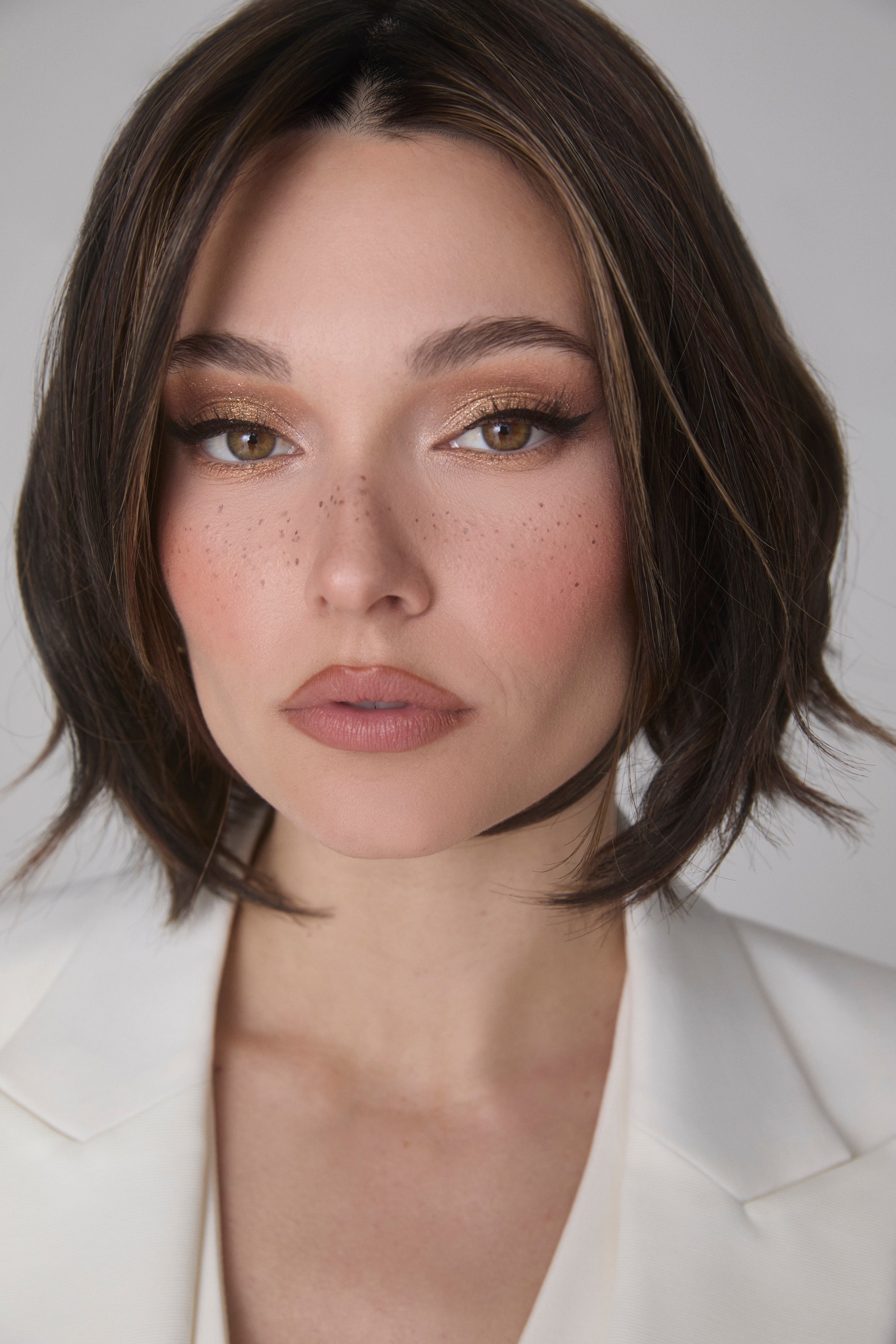 Mira by Amore. (Monofilament Top, Hand-Tied, Extended Lace Front) Price: $454.00