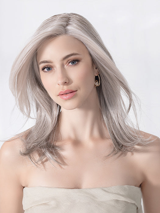 Affair Deluxe by Ellen Wille – model photo 6