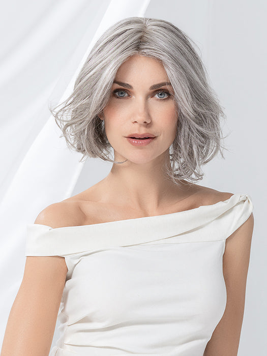 Elegance Mono by Ellen Wille – model photo 1