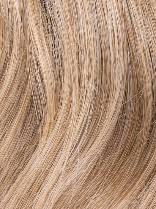 Lovely Champagne Rooted swatch