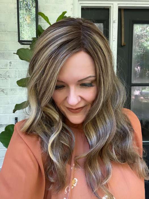 Stream by Ellen Wille hair topper model photo