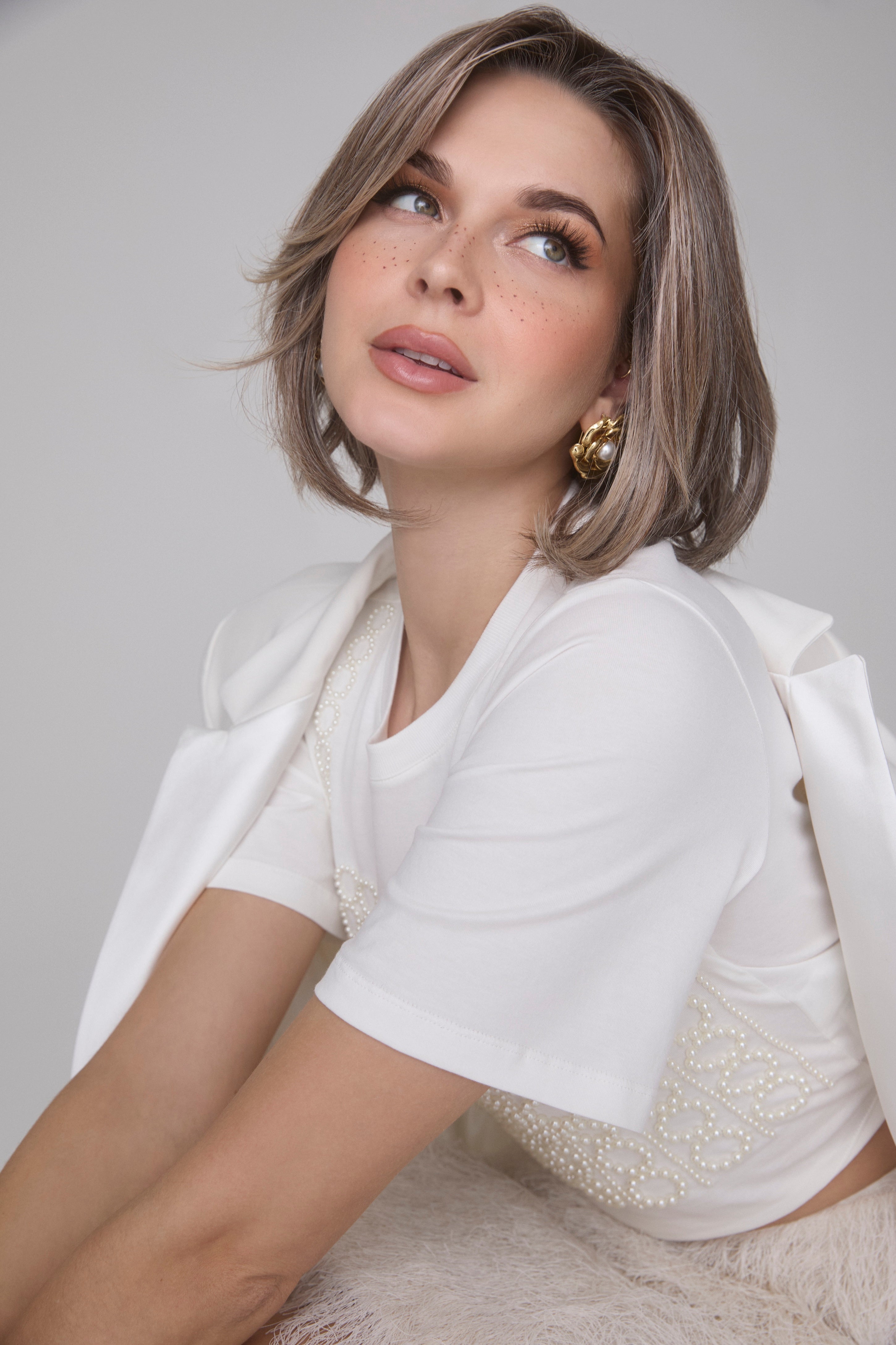 Mira by Amore.  (Monofilament Top, Hand-Tied, Extended Lace Front) Price: $454.00