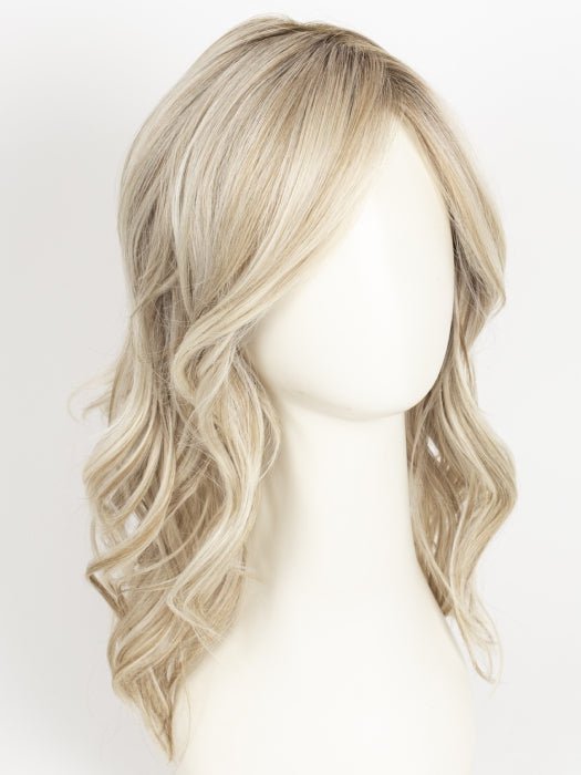 #color_Crushed Almond Blonde R swatch
