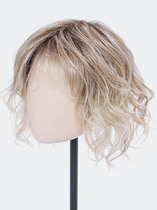 Lovely by Ellen Wille in Champagne Rooted