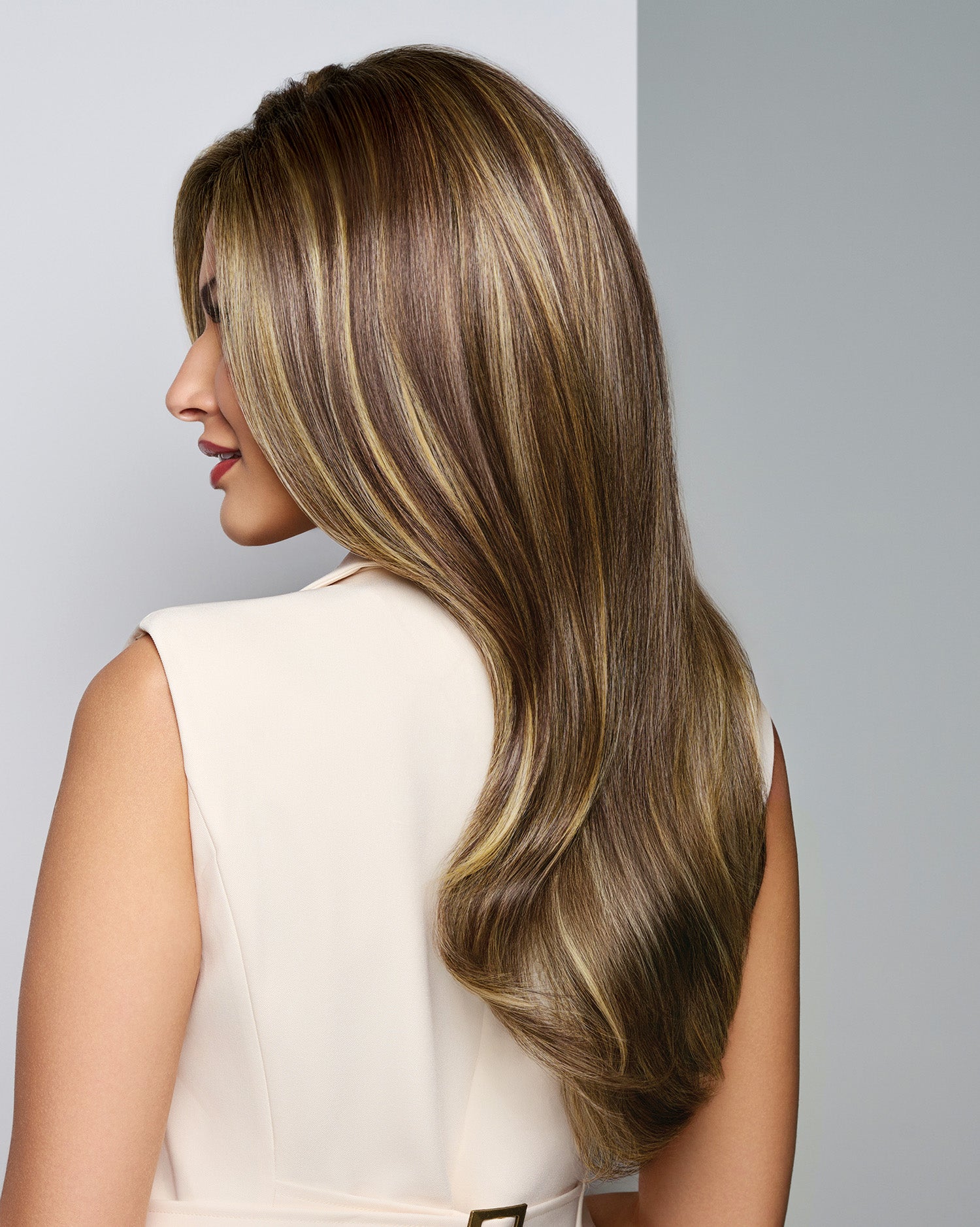 Feature Length in RL11/25SS Shaded Honey Pecan - Side 3