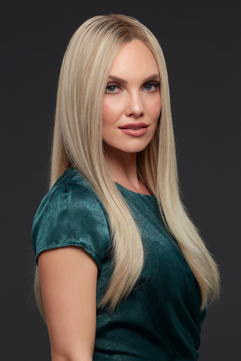 Blake wig, color FS17/101S18 Palm Springs Blonde, side view
