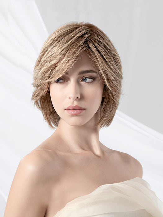 Brilliance Plus Deluxe by Ellen Wille – model photo 5