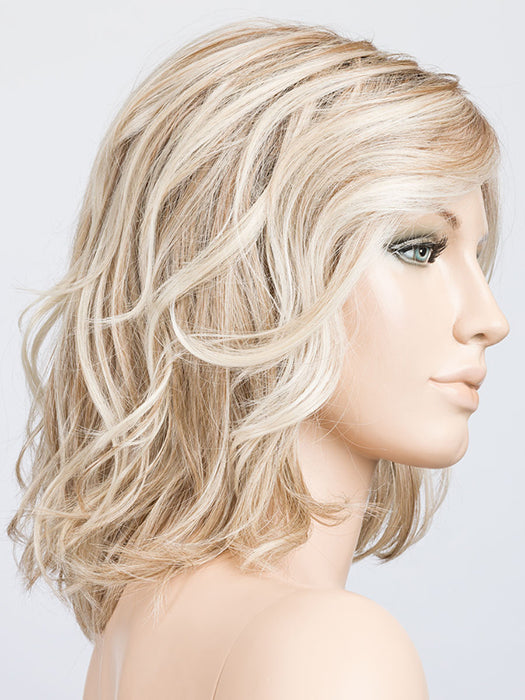 #color_PearlBlondeRooted