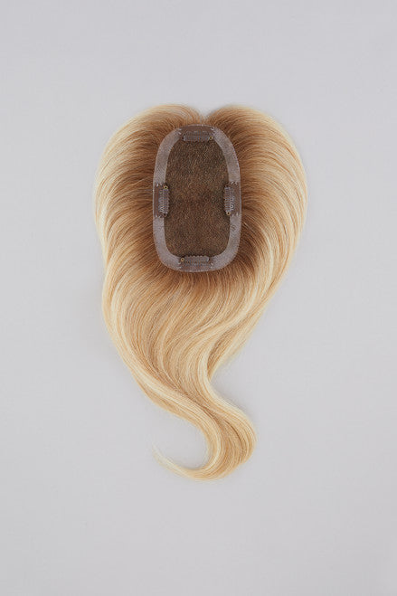 easiPart 12 by Jon Renau in FS24/102S12 Laguna Blonde, flat lay