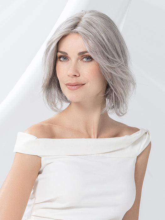 Elegance Mono by Ellen Wille – model photo 3
